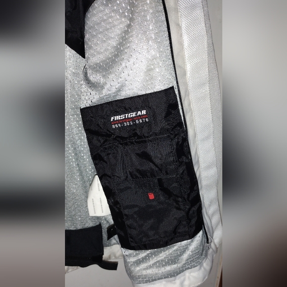 First Gear Armored Women Motorcycle Riding Jacket, White, Size M, w/zip in liner - Picture 6 of 11